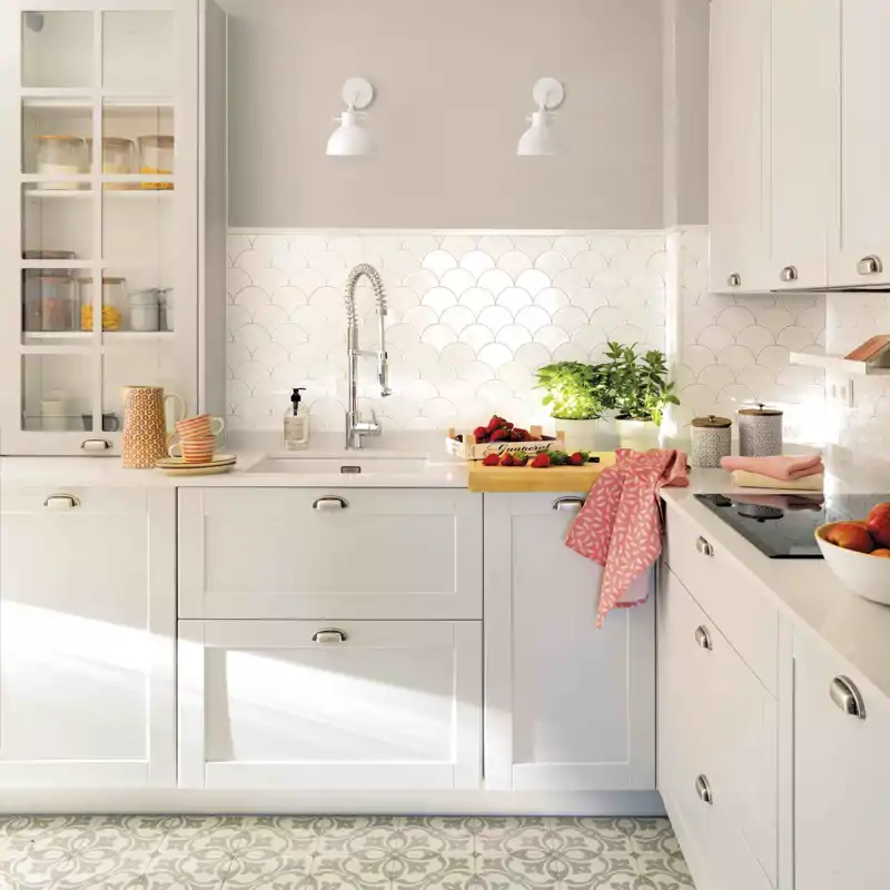 Mar&iacute;a S&aacute;nchez, experta en limpieza: "El alcohol es mano de santo para limpiar desde los azulejos a los interruptores"